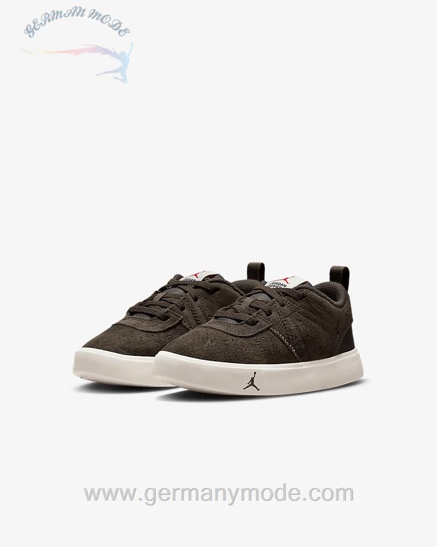 کتانی اسپرت بچگانه نایک آمریکا Nike Jordan Series ES ALT Schuh für jüngere Kinder- DR6443-206