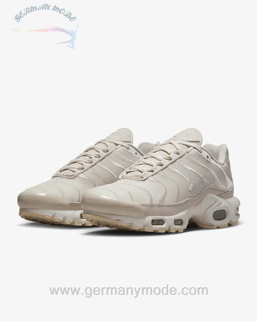 کتانی کلاسیک زنانه نایک آمریکا Nike Air Max Plus PRM - DZ2832-100