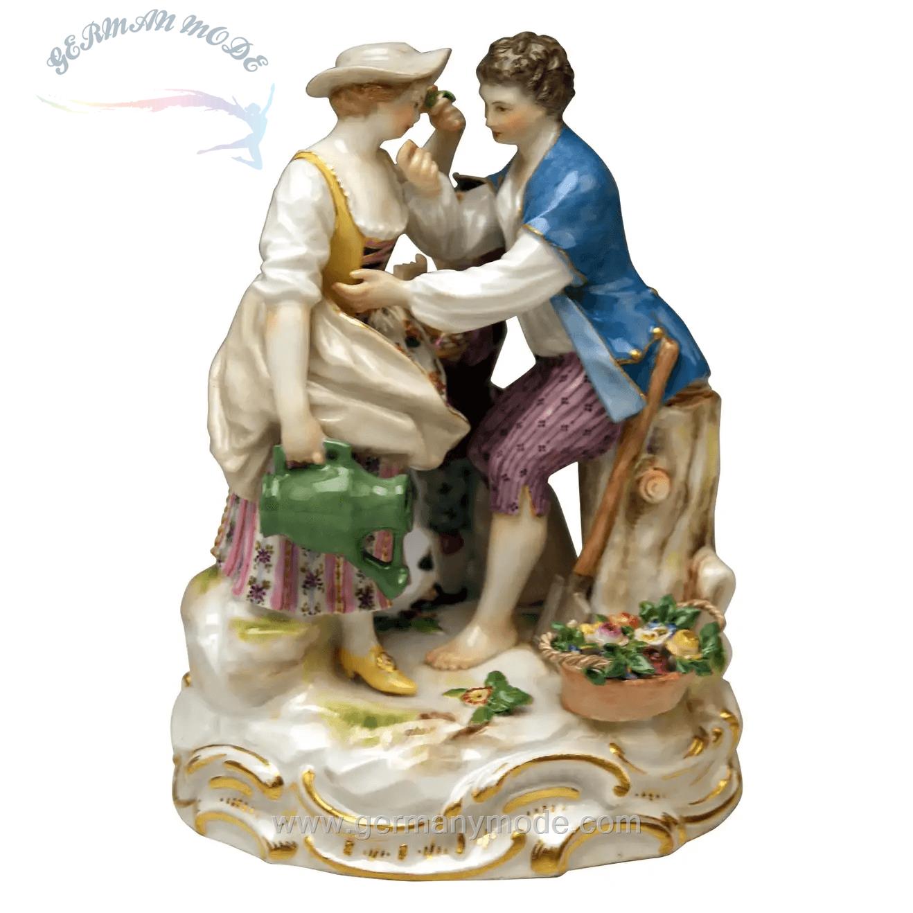 مجسمه دست ساز دکوری چینی آنتیک قدیمی مایسن آلمان Meissener Gardener Couple Rokoko Garments von Acier Modell B 28 hergestellt um 1870