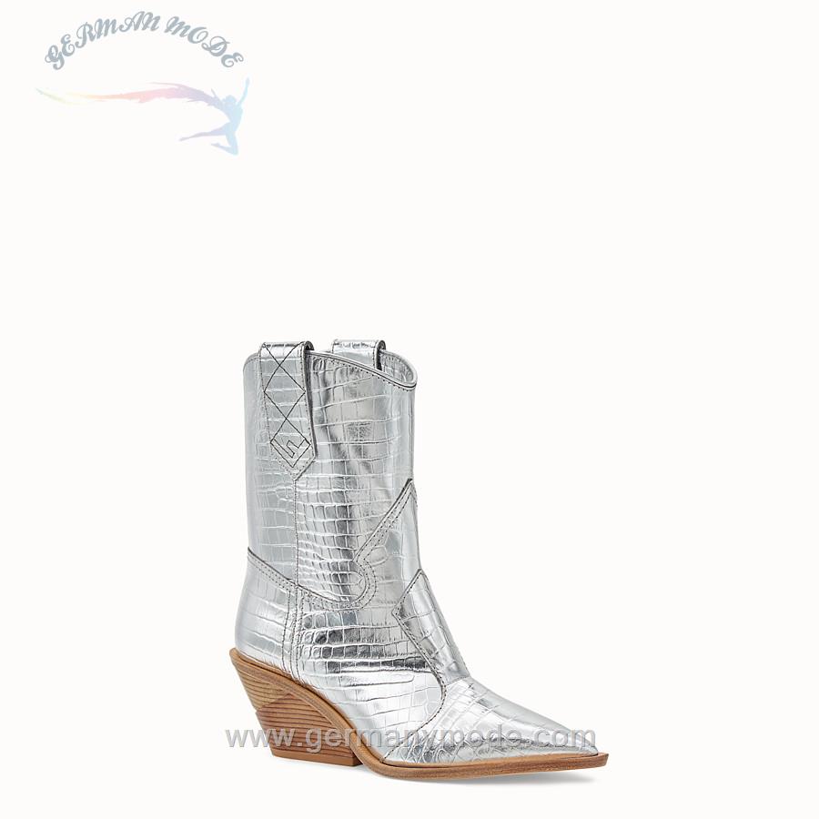 نیم بوت مجلسی زنانه فندی (ایتالیا) Stiefelette aus Leder Silberfarben