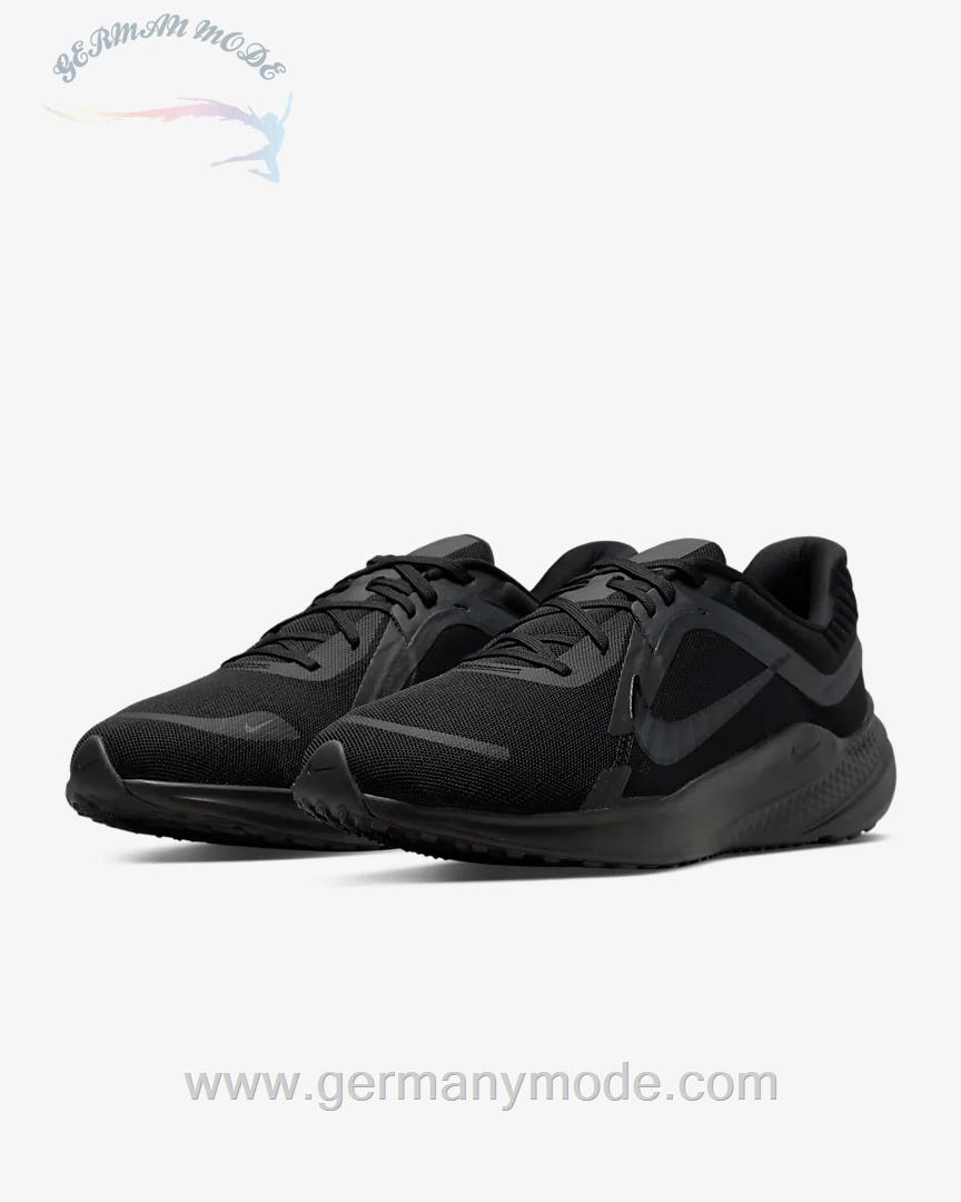 کتانی دویدن جاده ای مردانه نایک آمریکا Nike Quest 5 Herren-Straßenlaufschuh - DD0204-003
