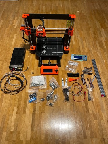 خرید از ایبی - Prusa i3 MK3S+ اصلی مشکی و نارنجی، همراه با لوازم جانبی استفاده شده است